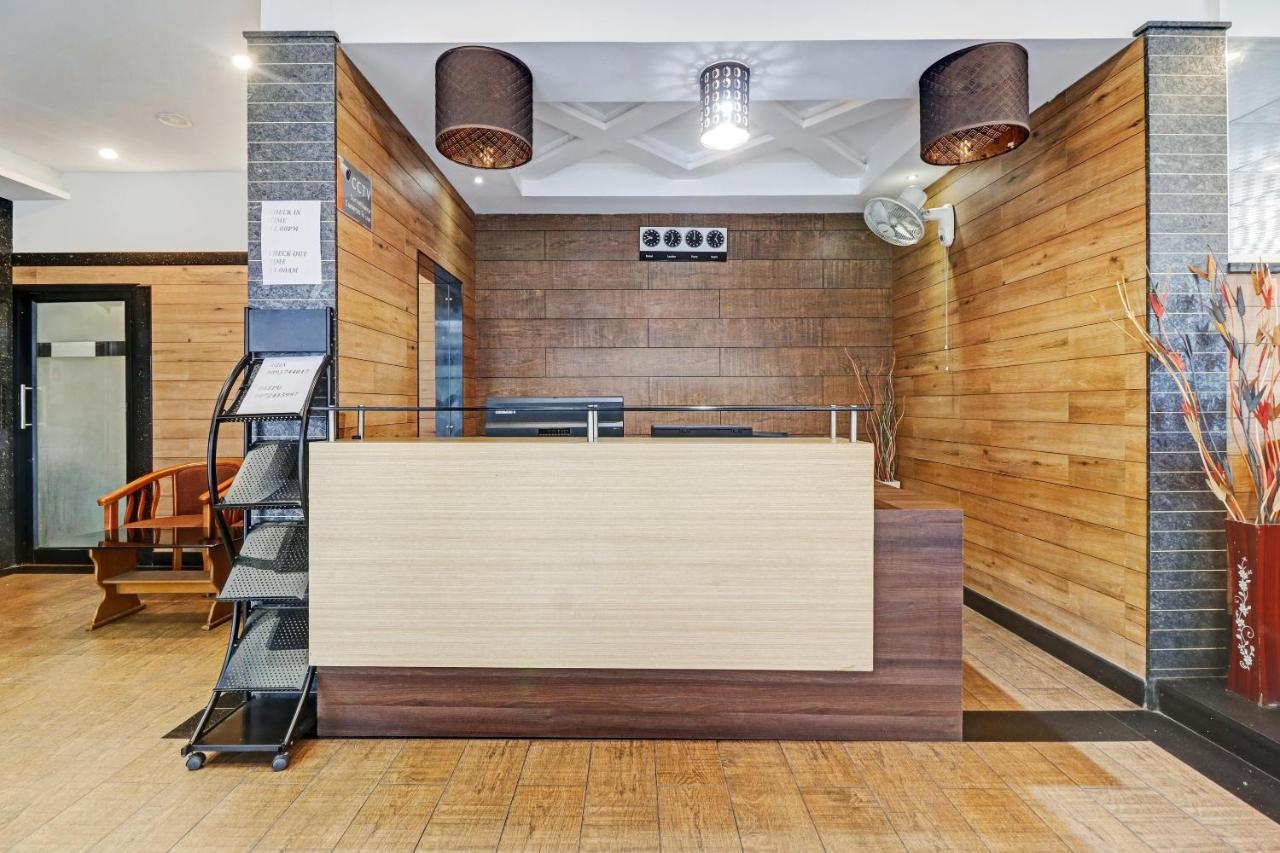 Oyo Townhouse 595 Majestic Inn Kochi Ngoại thất bức ảnh