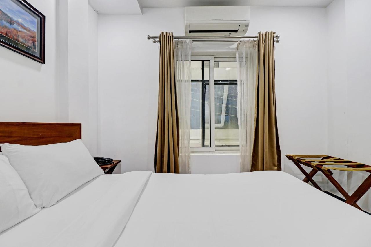 Oyo Townhouse 595 Majestic Inn Kochi Ngoại thất bức ảnh